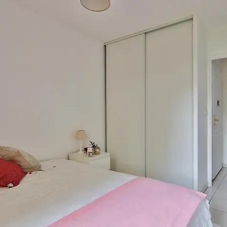 With Terrace And Parking - - Blagnac