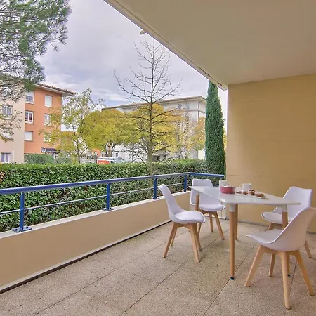With Terrace And Parking - - Blagnac